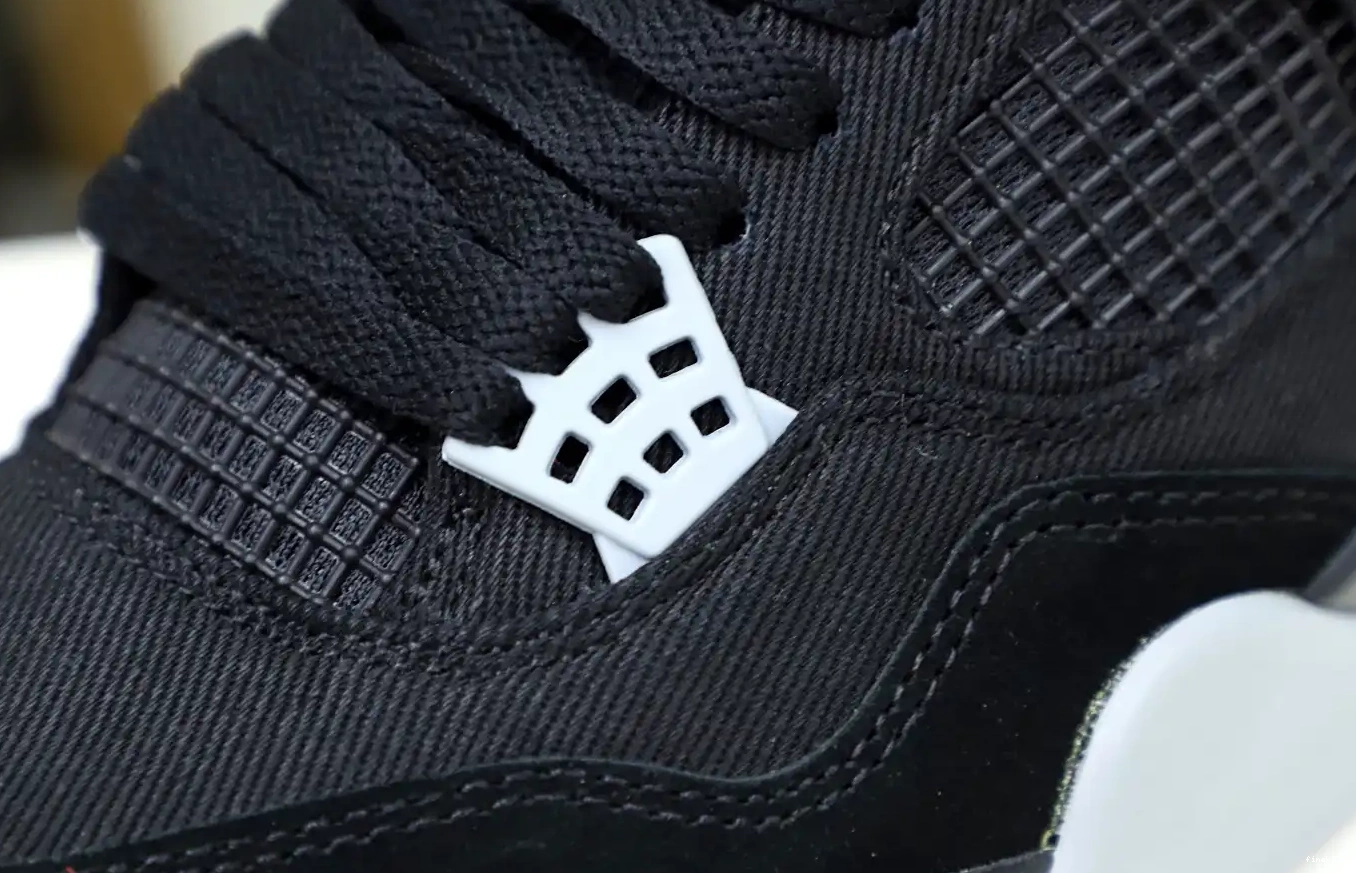 AIR JORDAN 